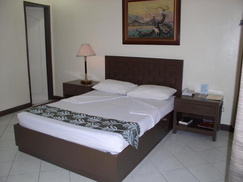 Riverview Resort And Conference Center Каламба Екстериор снимка